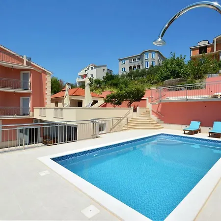 Apartman Lucic * سبليت