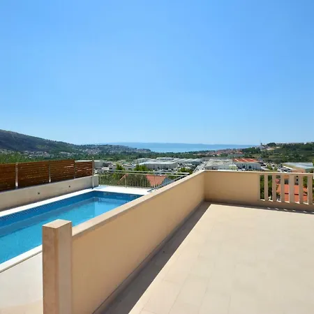 Apartment Apartman Lucic Split