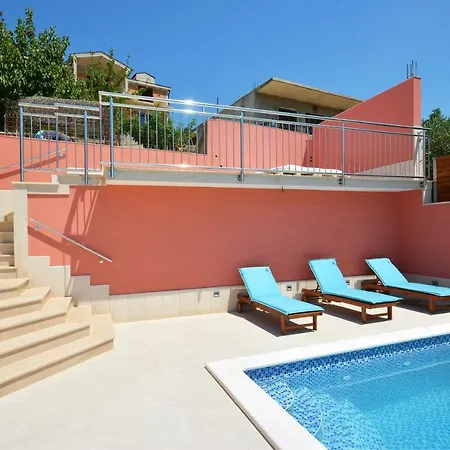 Apartamento Apartman Lucic Split