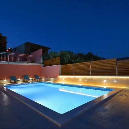 Apartman Lucic Apartamento